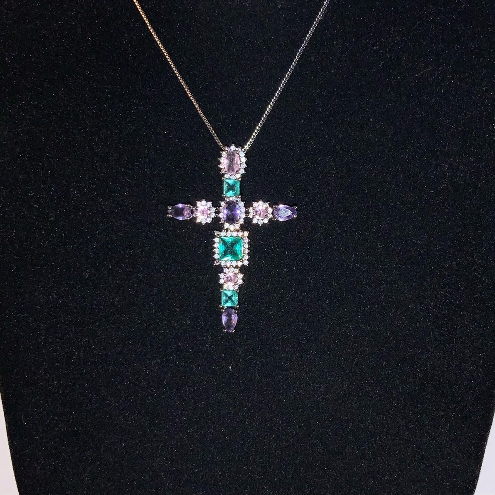 4ct Gemstone Cross Pendant - Picture 7 of 9